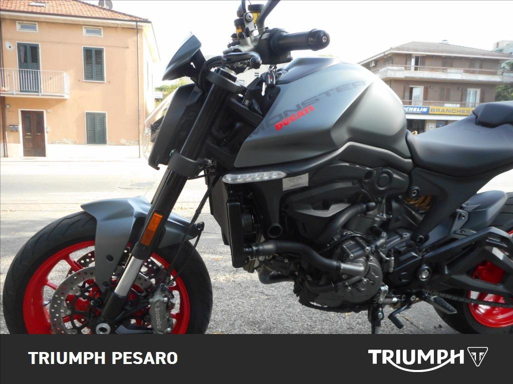 DUCATI Monster 937 plus