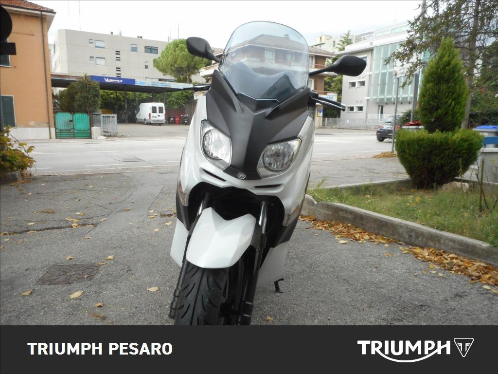 YAMAHA X-Max 250 